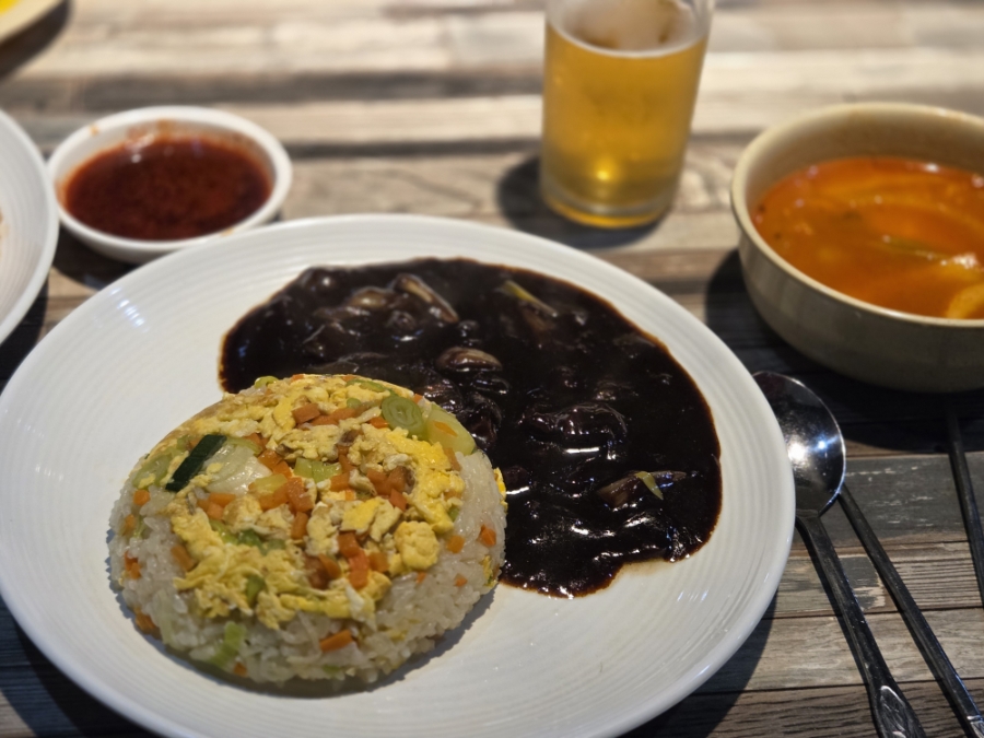 Korean fried rice served with black bean sauce and jjambbong soup